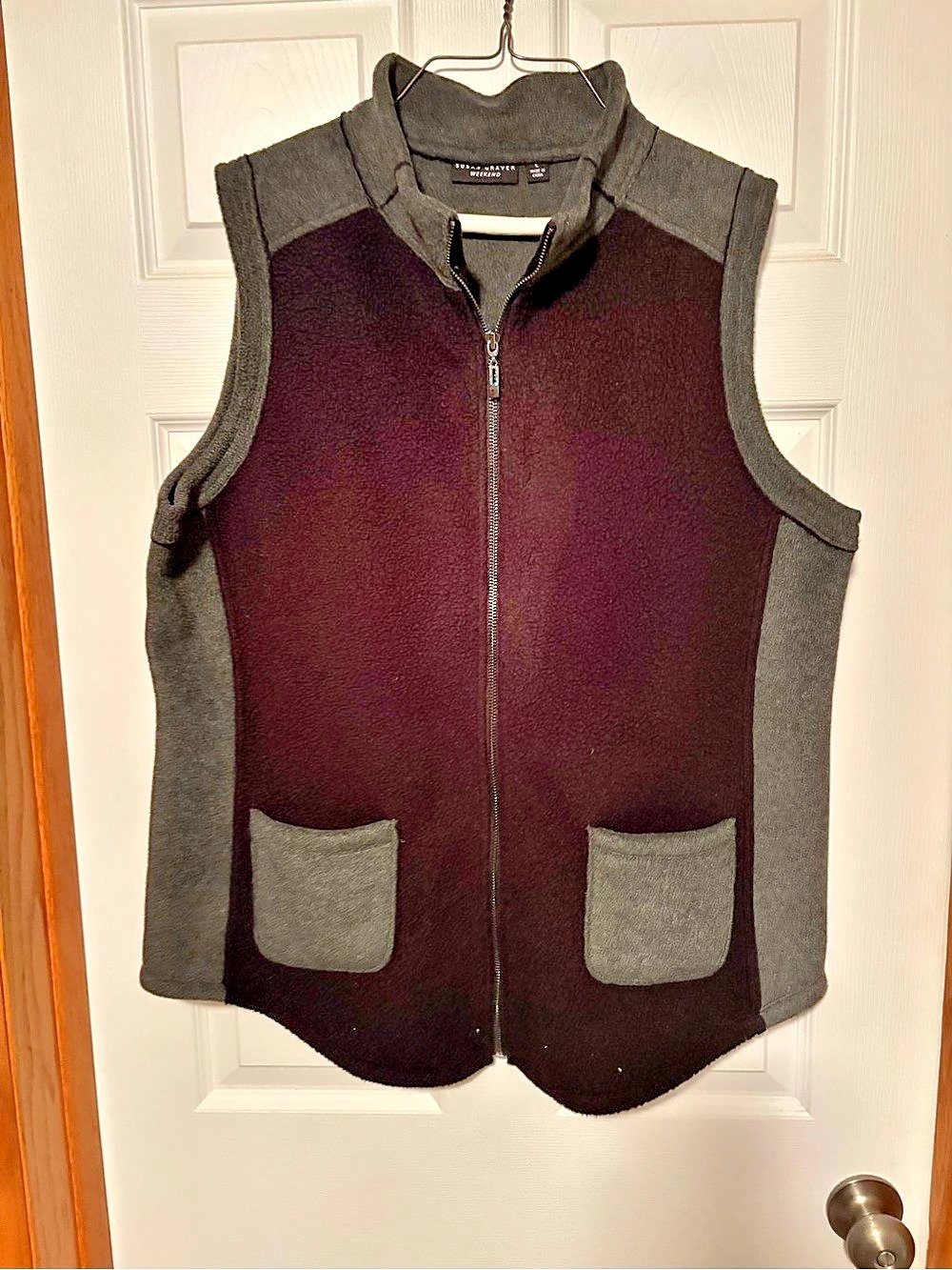 Susan Graver Weekend Color Block Vest in Black & Gray Like New